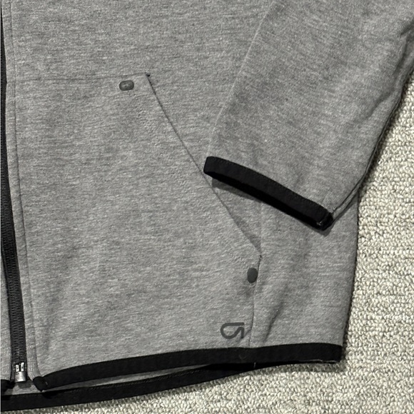 4/$20 GAP FIT boys XL (12) like lululemon high neck zip-up hoodie - Picture 2 of 4